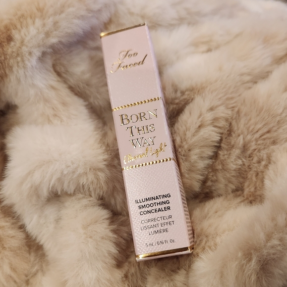 New!! TOO FACED- Born This Way Ethereal Illuminating Concealer- Butter Croissant - Picture 4 of 4